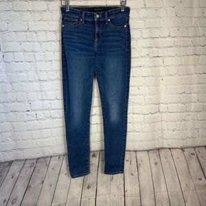 Lucky Brand Women’s Jeans Mid rise Skinny Ava‎ Size 6 Embroidered